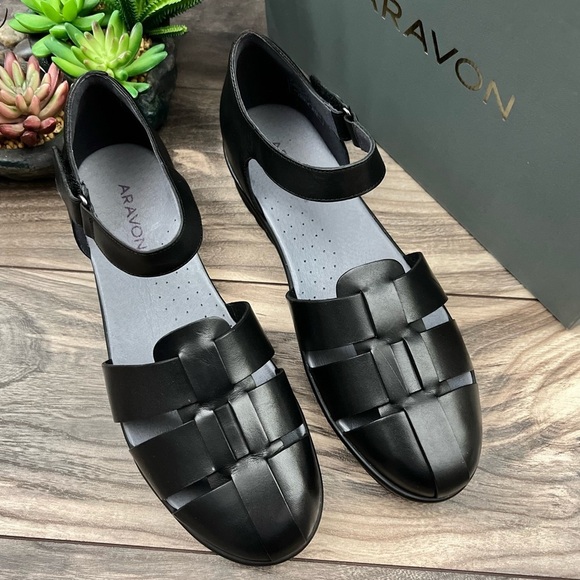 NIB Aravon Josie Two Piece Mary Jane Fishman Sandal Closed Toe Black - Picture 2 of 12